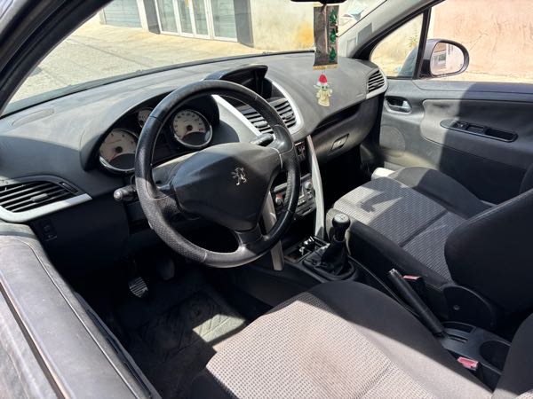 Peugeot 207 (2) 1.6 HDI 16V 90 PREMIUM 3P