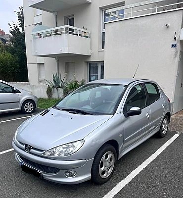 Peugeot 206 (2) 1.4 75 GENERATION 5P