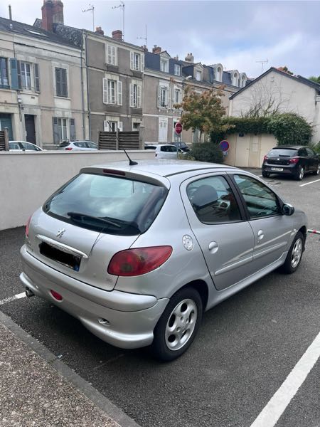 Peugeot 206 (2) 1.4 75 GENERATION 5P