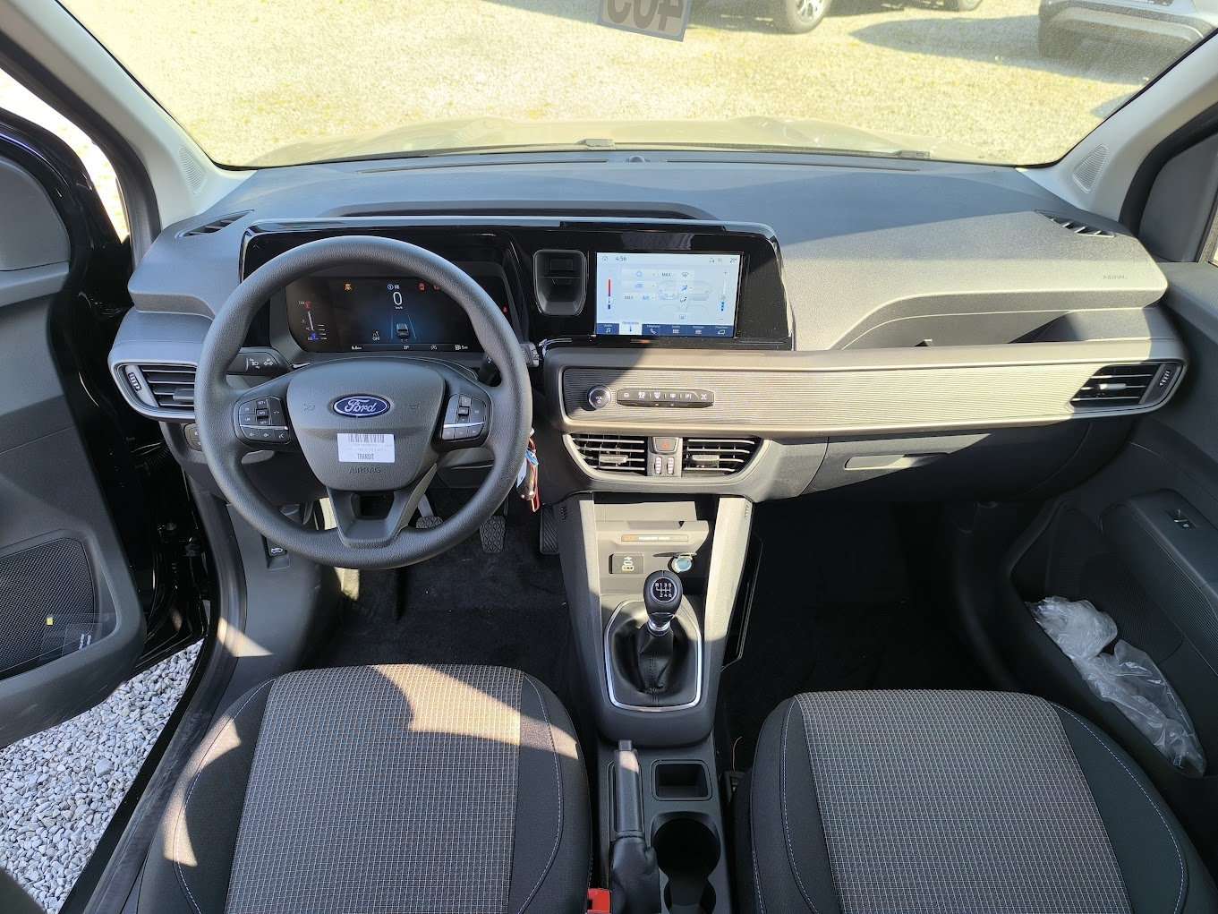 Ford Tourneo Courier Trend - 1.0i 125cv M6 - Stock