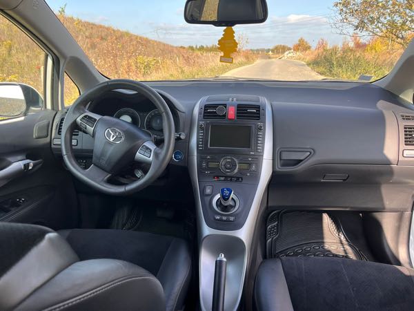 Toyota Auris Toyota Auris 1.8 Hybride 136Ch Excellent état ttes options