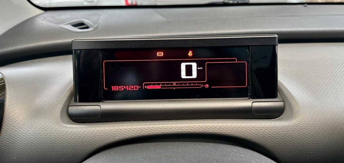 Citroen C4 1.6 BlueHDi 100 RIP CURL **1ère MAIN**