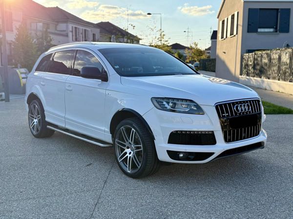 Audi Q7 (2) 3.0 V6 TDI 240 S LINE+ 5PL