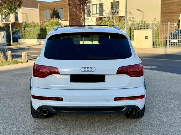 Audi Q7 (2) 3.0 V6 TDI 240 S LINE+ 5PL