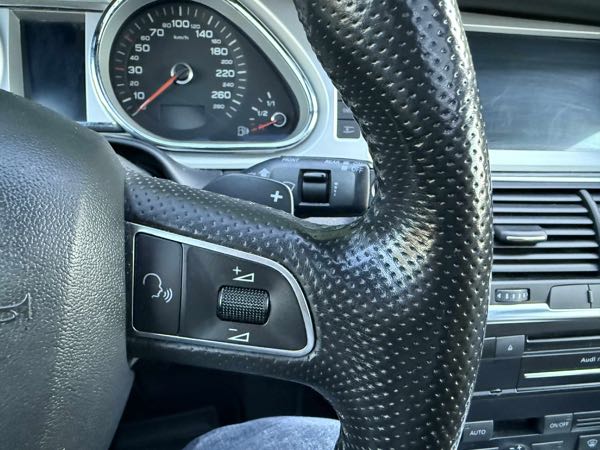 Audi Q7 (2) 3.0 V6 TDI 240 S LINE+ 5PL