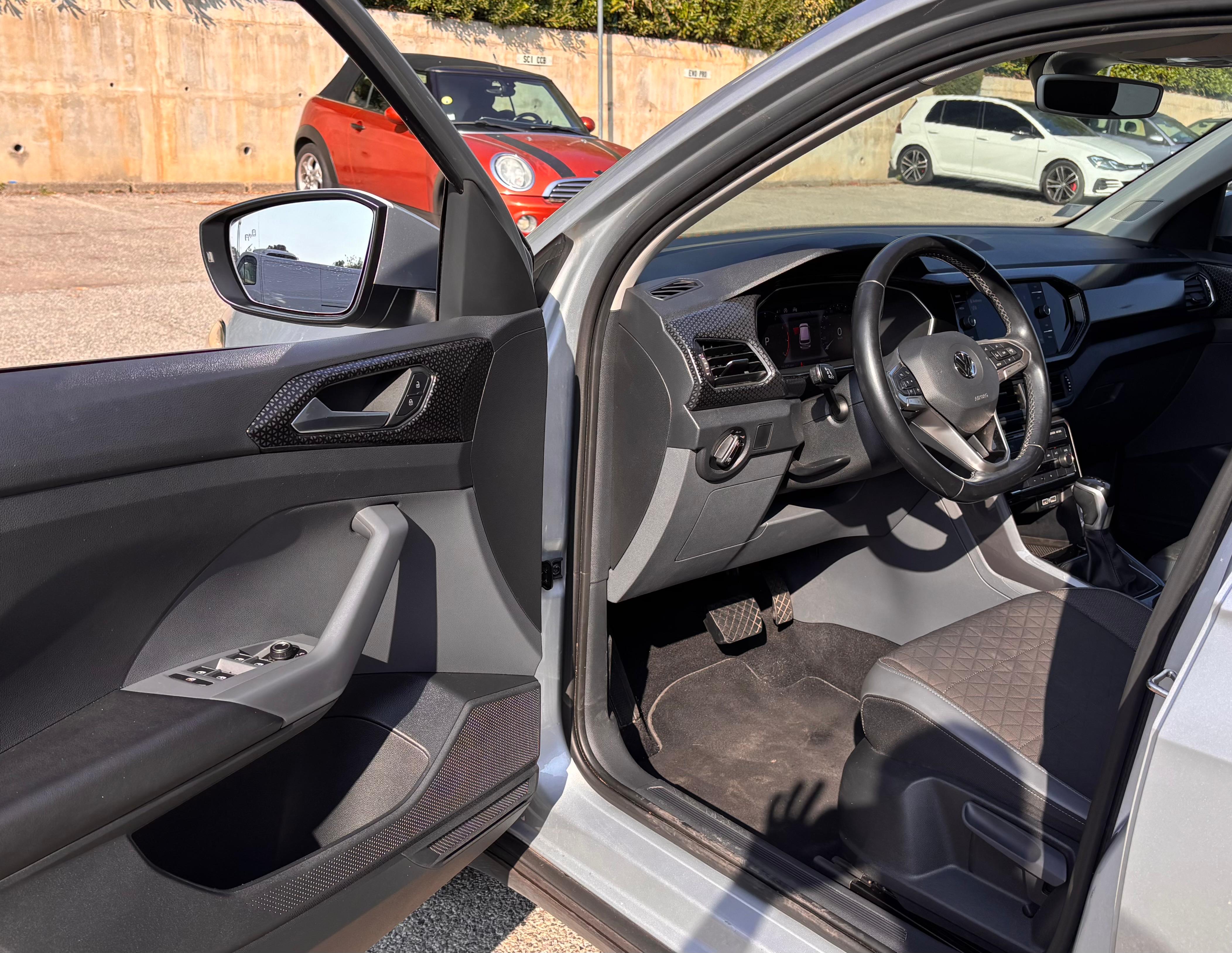 Volkswagen T-cross 1.0 TSI 115 R-LINE DSG