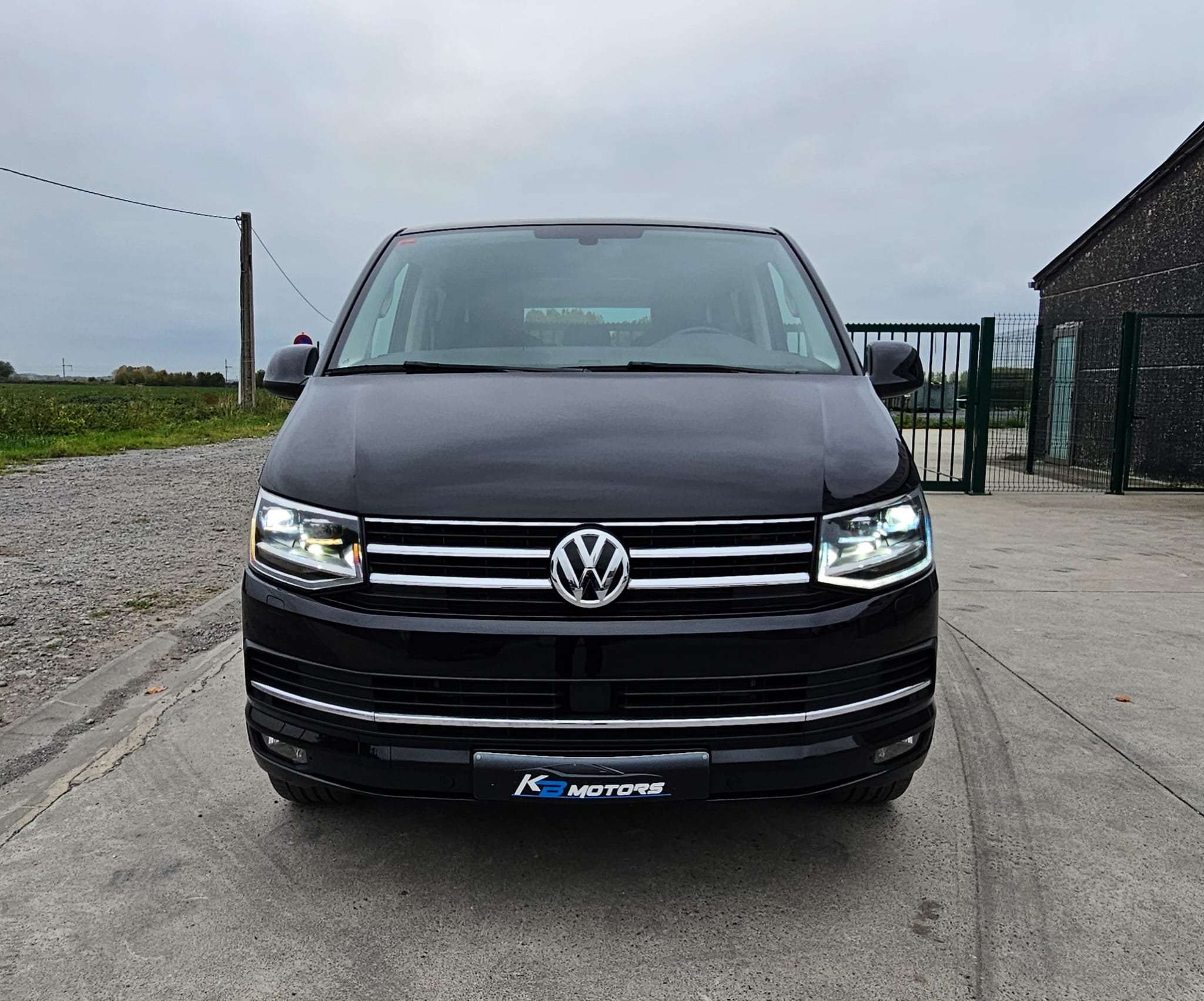 Volkswagen T6 Caravelle 2.0 TDi SCR BMT Highline DSG // 8 PL. (FULL)