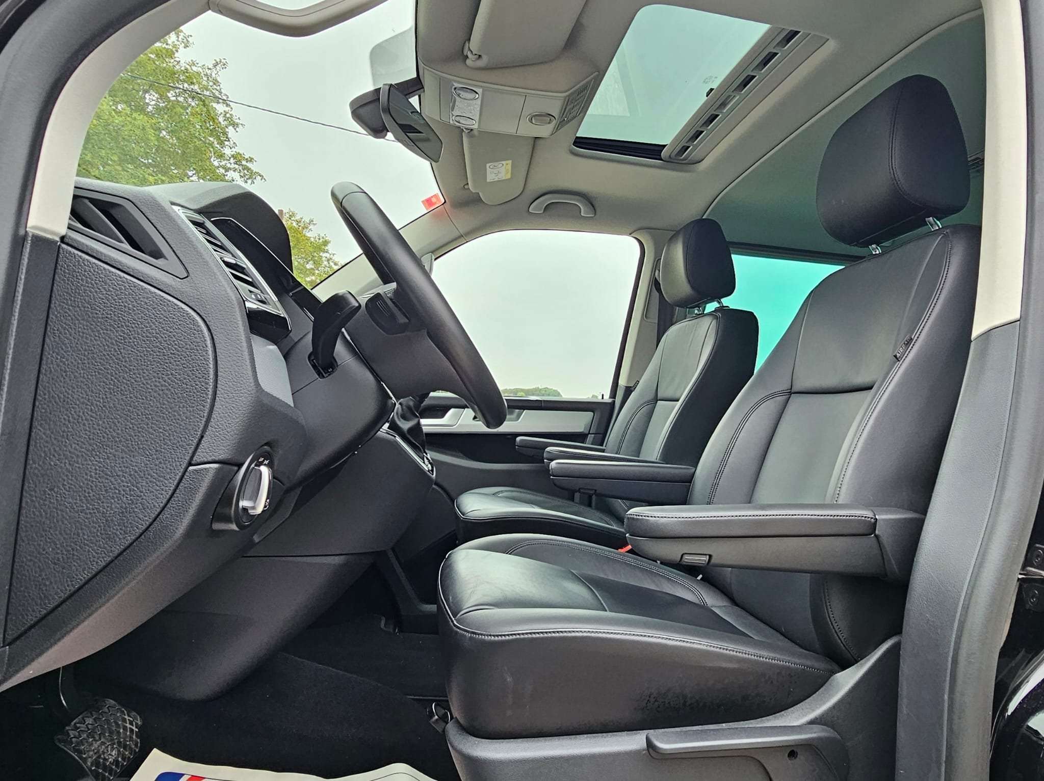 Volkswagen T6 Caravelle 2.0 TDi SCR BMT Highline DSG // 8 PL. (FULL)