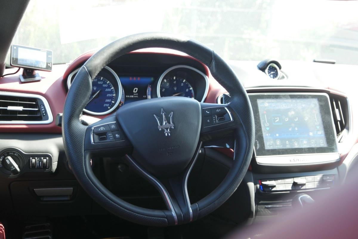 Maserati Ghibli 3.0 410 S BVA