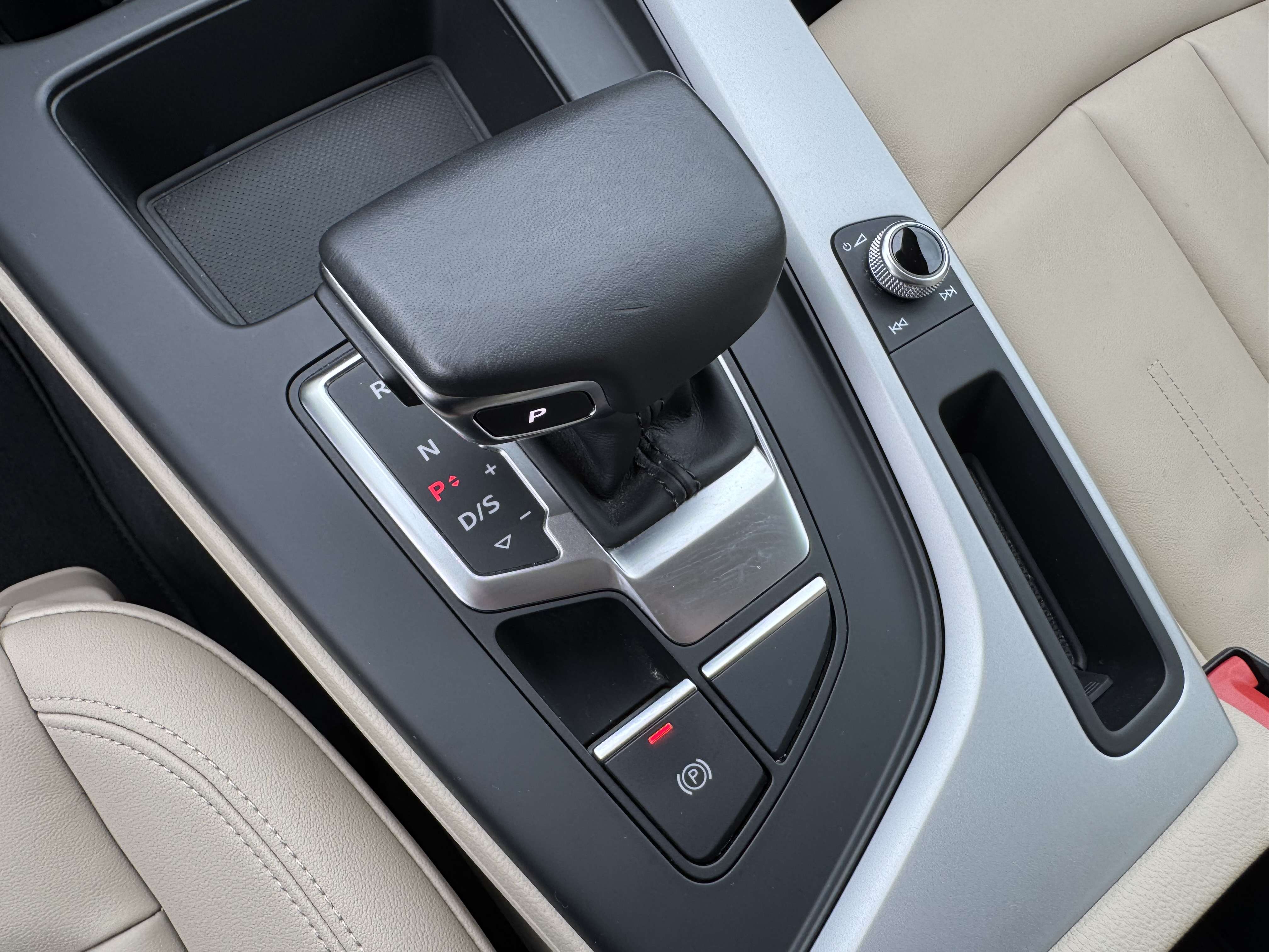 Audi A5 Sportback 35 TFSI S line S tronic / NAV / CUIR