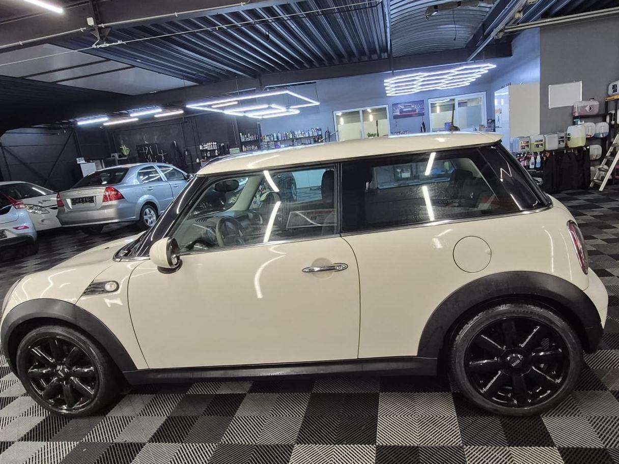 MINI One 1.4i benzine bj. 2009 102000km