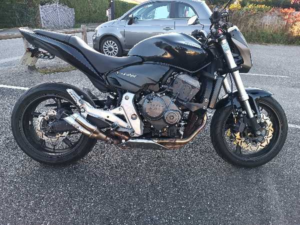 HONDA CB F HORNET