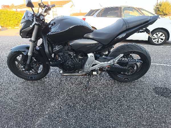 HONDA CB F HORNET