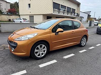 Peugeot 207 1.6 HDI 16V 110 SPORT PACK 3P
