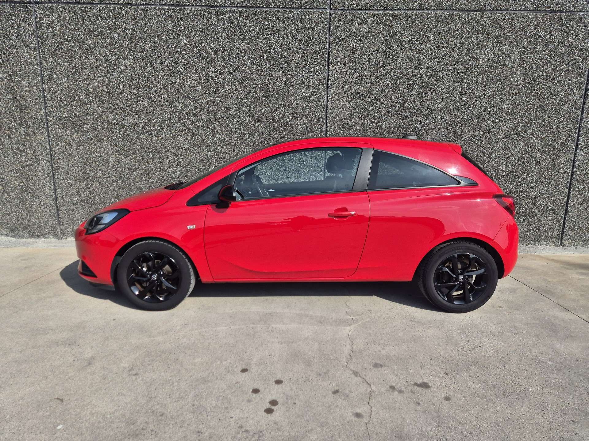Opel Corsa 1.2i Black Edition/GPS//USB/CRUISE//GARANTIE