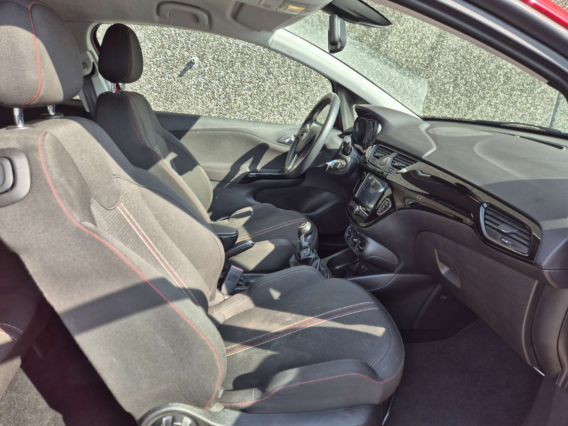 Opel Corsa 1.2i Black Edition/GPS//USB/CRUISE//GARANTIE