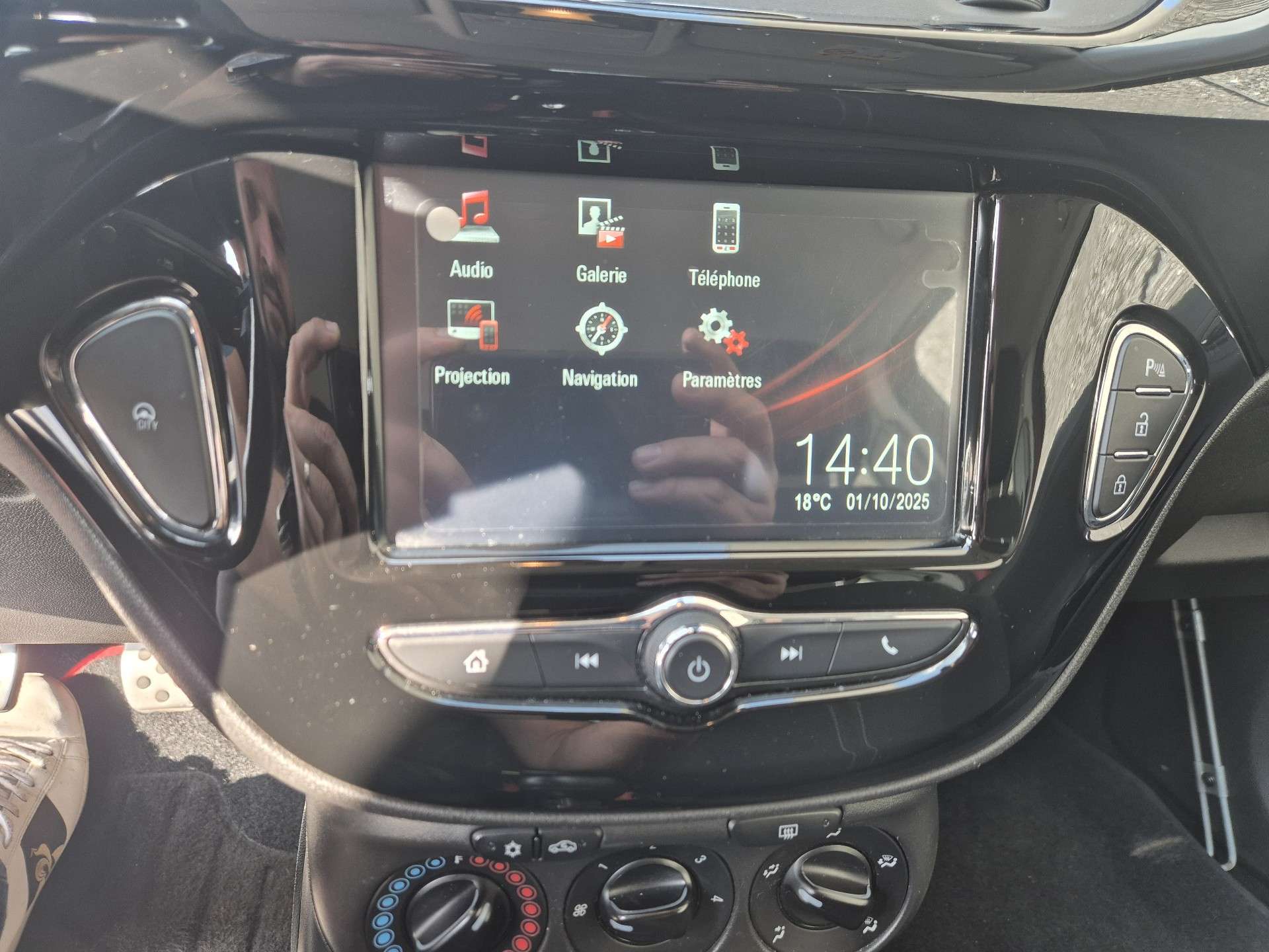 Opel Corsa 1.2i Black Edition/GPS//USB/CRUISE//GARANTIE