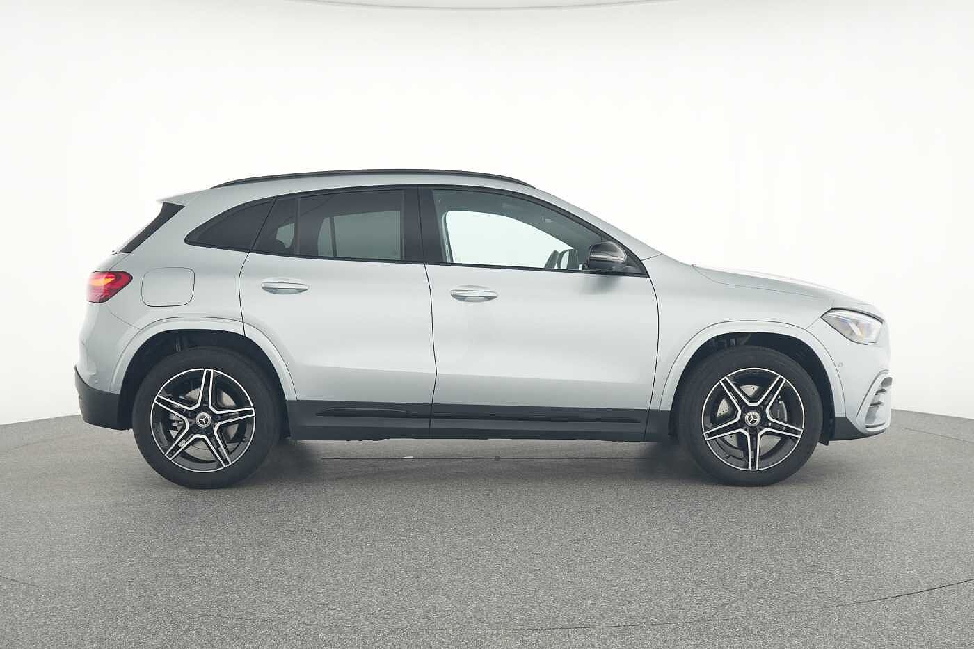 Mercedes-Benz GLA 250  e AMG Line