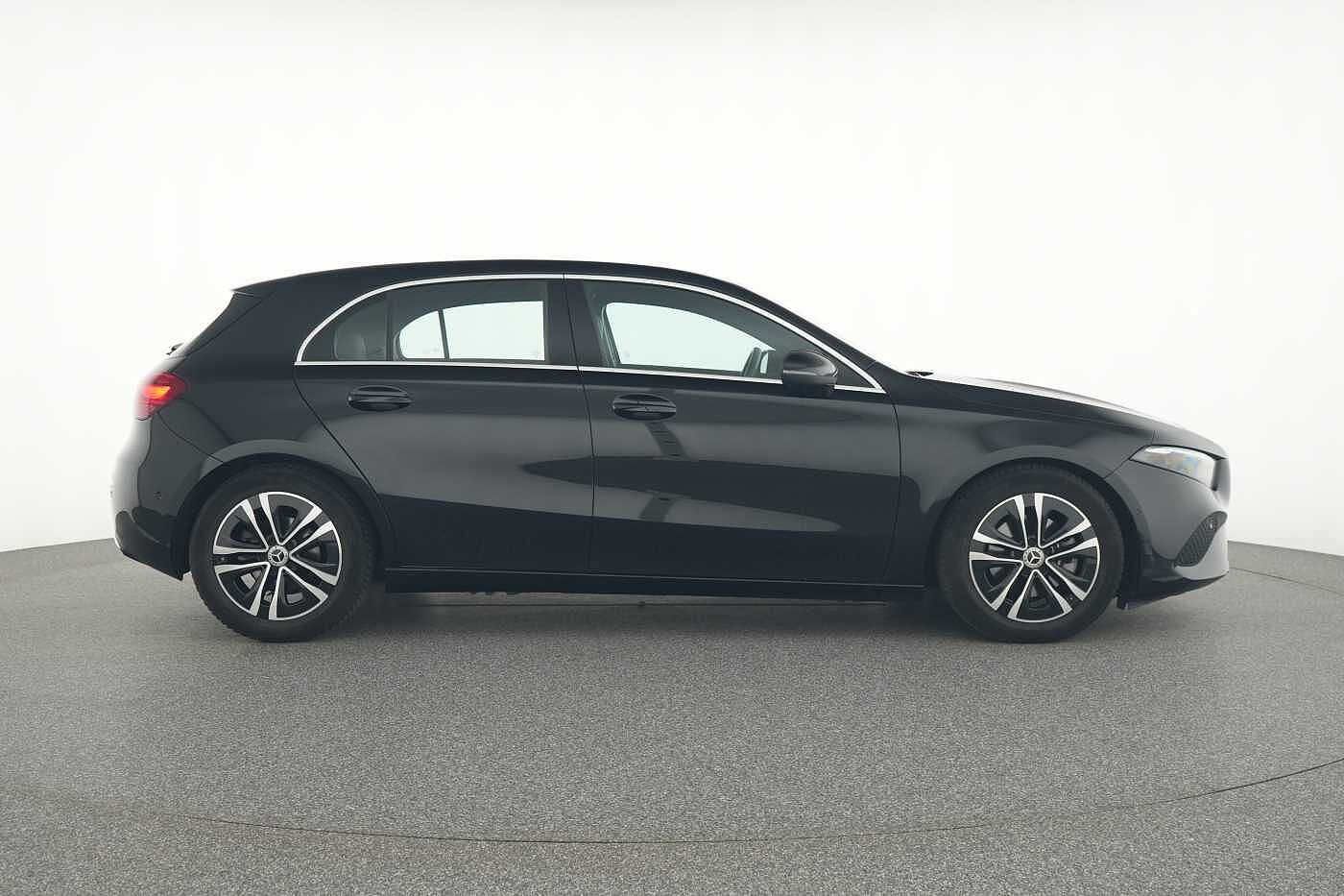 Mercedes-Benz A 180  ...