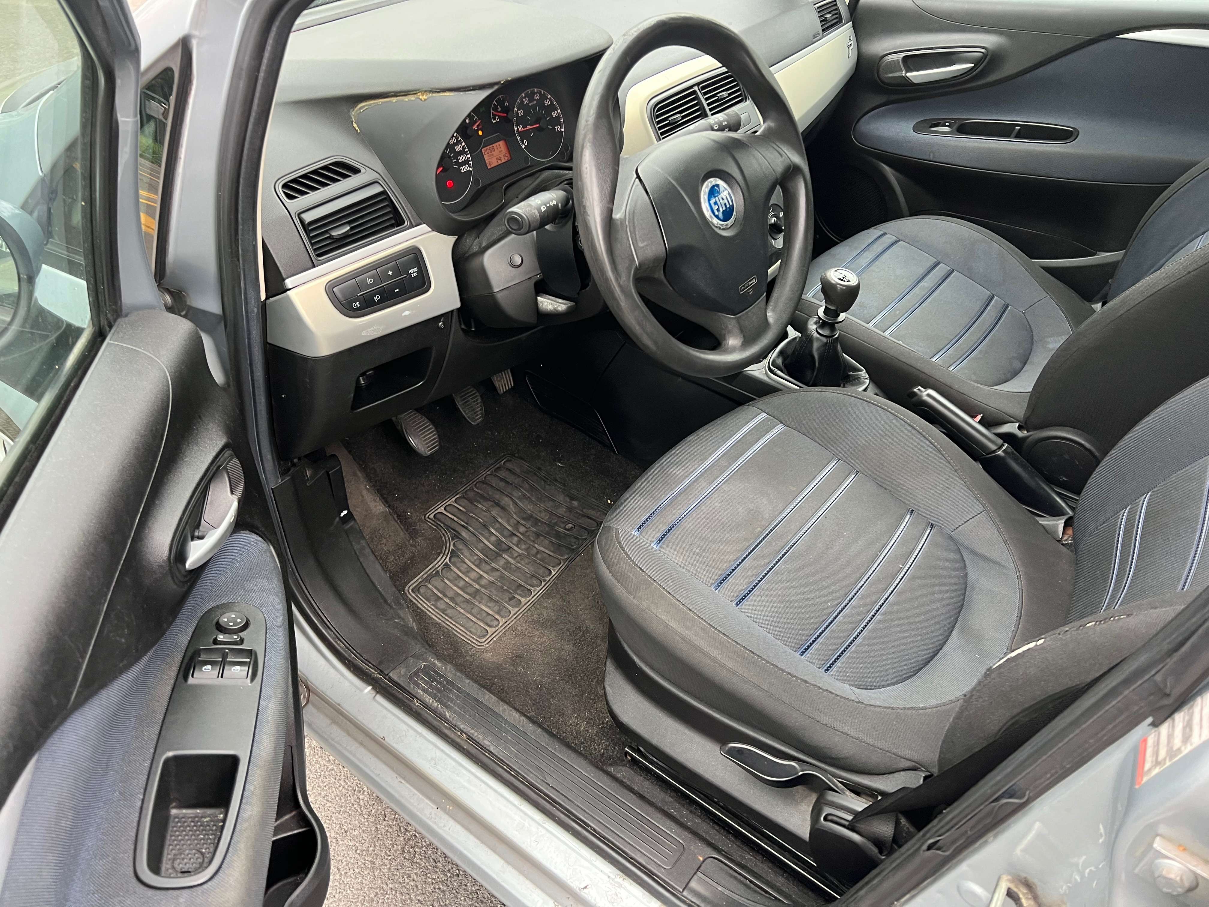 Fiat Punto Punto 1.2i*✅Contrôle Technique✅ Car-passe
