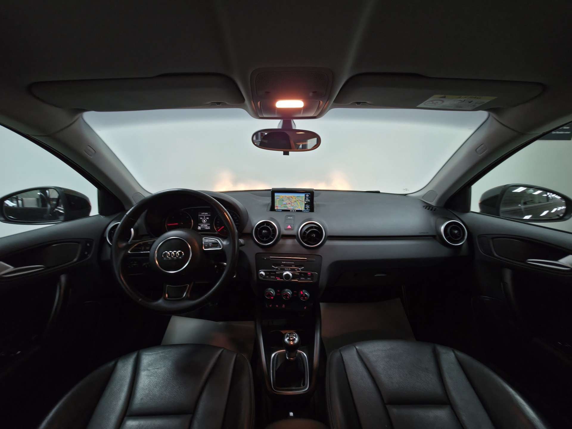 Audi A1 1.4 TDi CUIR/CAPTEUR/NAVI/CRUISE/1ER PROPRIOETAIRE