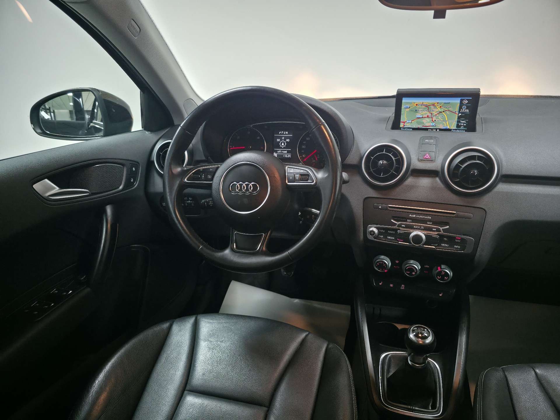 Audi A1 1.4 TDi CUIR/CAPTEUR/NAVI/CRUISE/1ER PROPRIOETAIRE
