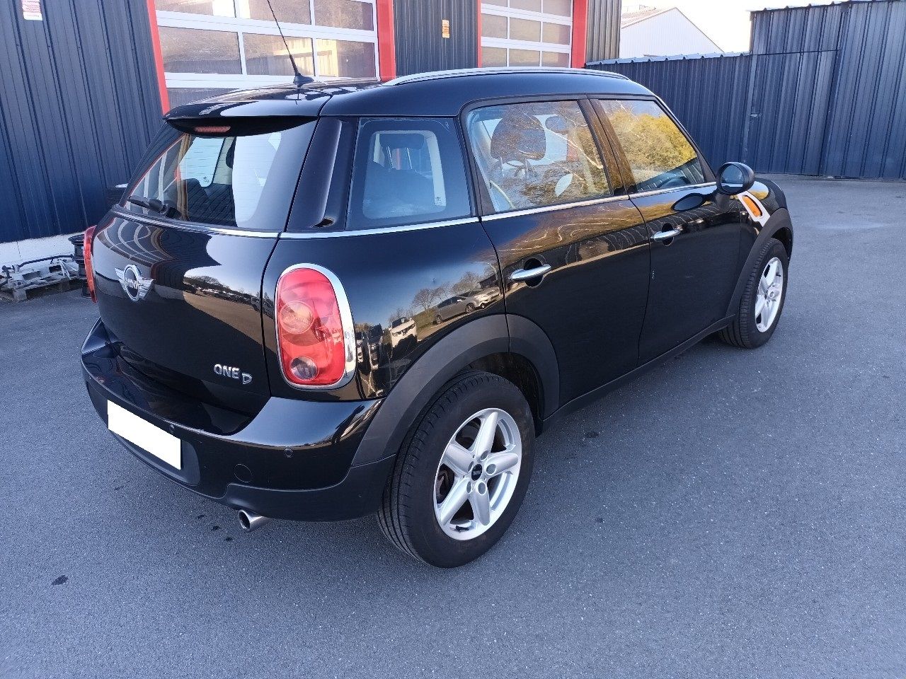 Mini COUNTRYMAN ONE D 90CH