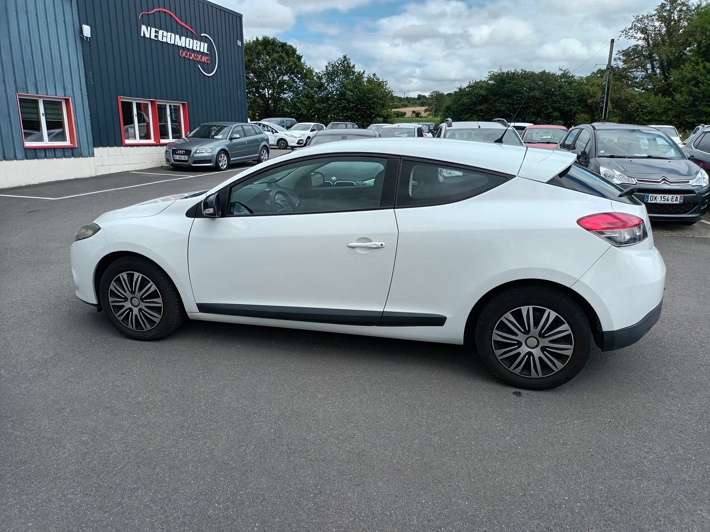 Renault MEGANE III COUPE 1.6 16V 110CH EMOTION