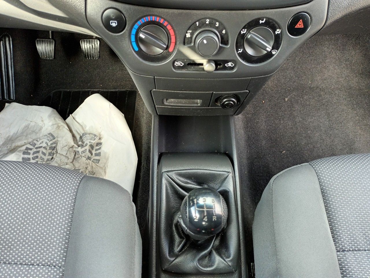 Chevrolet AVEO 1.2 16V 3P