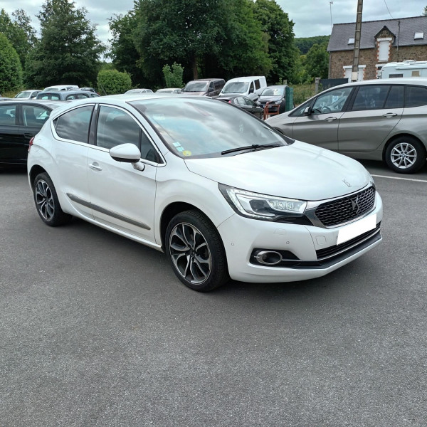 Citroen DS4 1.6 BLUEHDI 120CH CHIC
