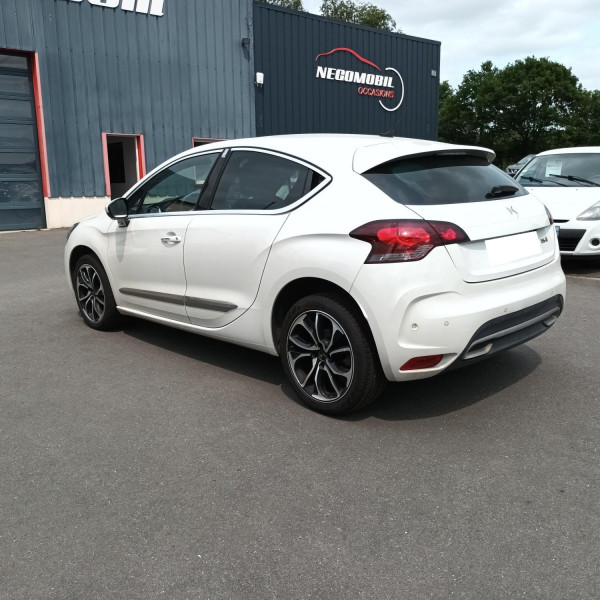 Citroen DS4 1.6 BLUEHDI 120CH CHIC