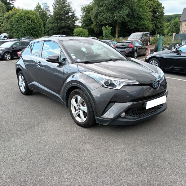 Toyota C-HR 122H DYNAMIC 2WD E-CVT
