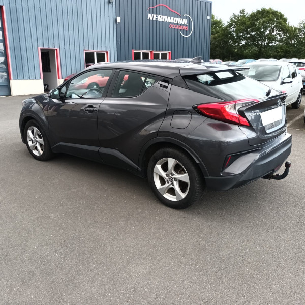 Toyota C-HR 122H DYNAMIC 2WD E-CVT