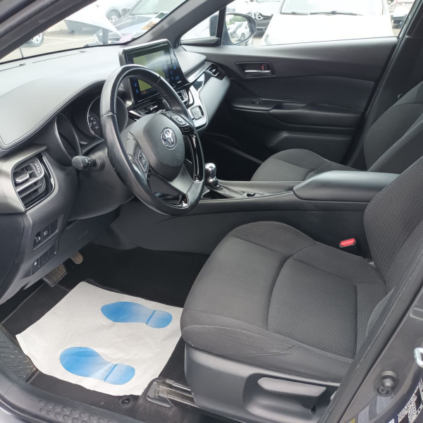 Toyota C-HR 122H DYNAMIC 2WD E-CVT