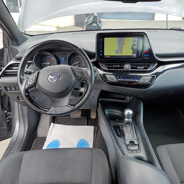 Toyota C-HR 122H DYNAMIC 2WD E-CVT