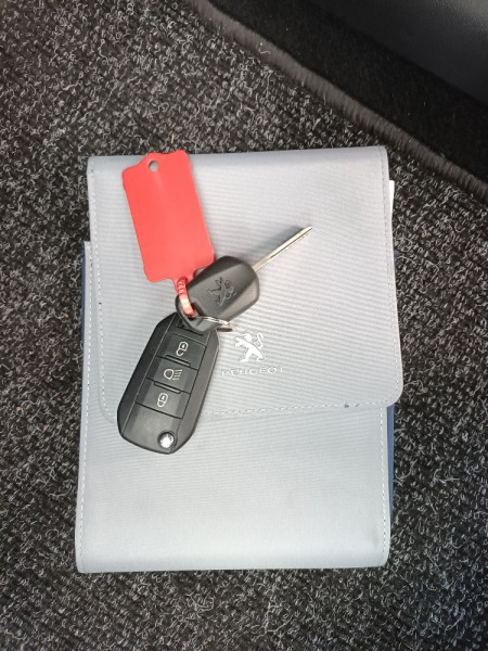 Peugeot 208 1.6 E-HDI FAP ACTIVE 3P