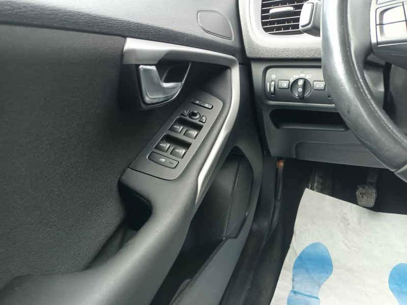 Volvo V40 D2 115CH START&STOP KINETIC