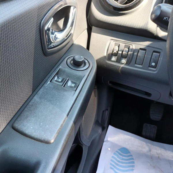 Renault CLIO IV ESTATE 1.5 DCI 90CH ENERGY DYNAMIQUE ECO² 90G