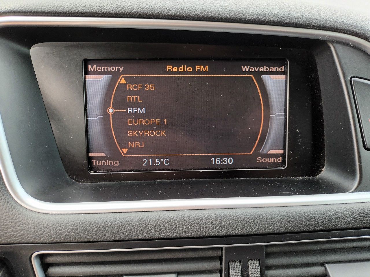 Audi Q5 2.0 TDI 143CH FAP AMBIENTE
