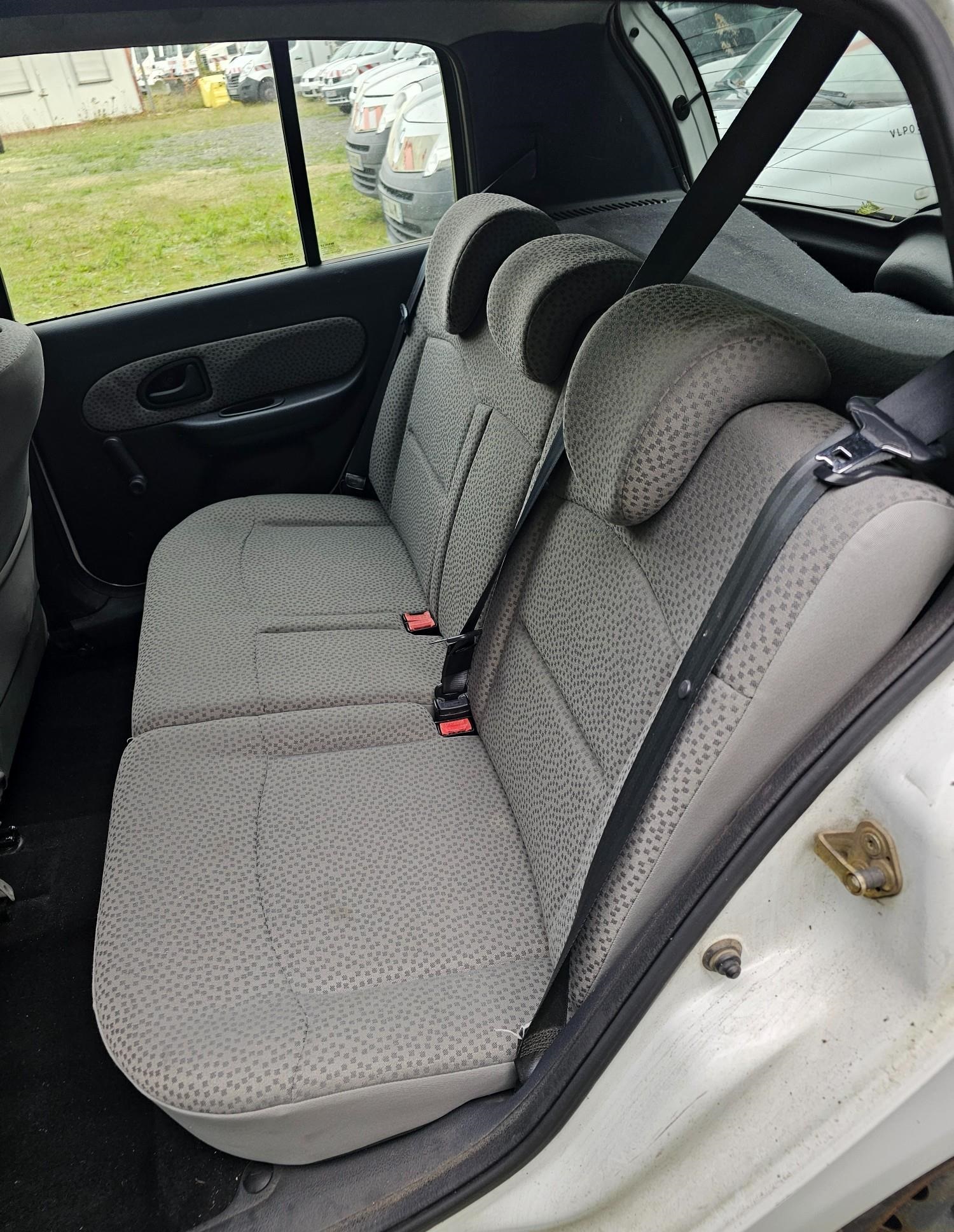 Renault Clio II (2) CAMPUS 1.5 DCI 65 5P