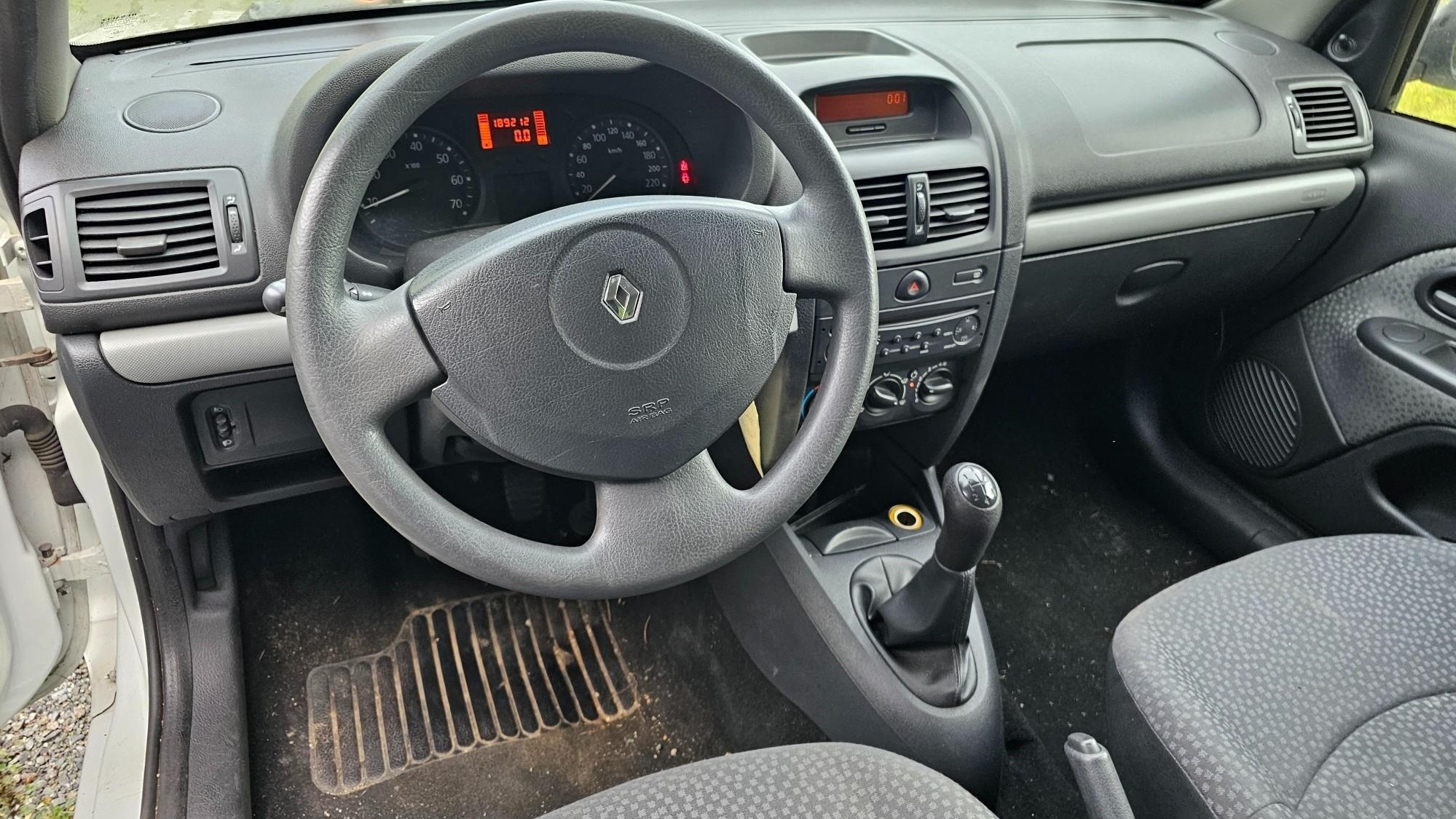 Renault Clio II (2) CAMPUS 1.5 DCI 65 5P