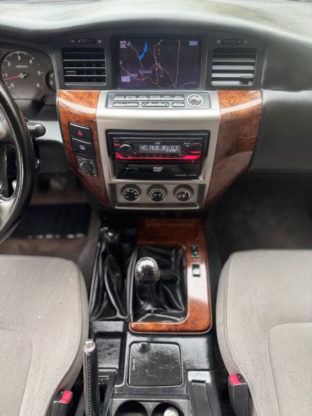 Nissan Patrol (2) 3.0 DI 160 ELEGANCE 3P