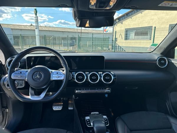 Mercedes-Benz Classe A IV BERLINE 200 AMG LINE 7G-DCT