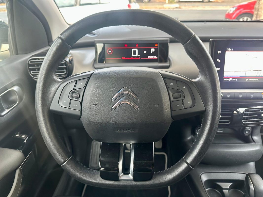 Citroen C4 1.5 BlueHDI 120 SHINE EAT6 **1ère MAIN**
