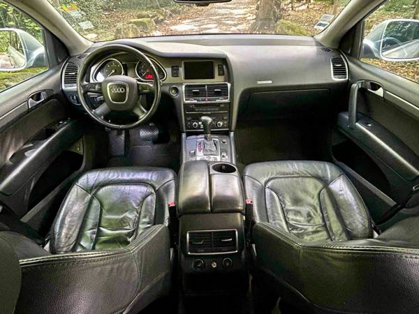 Audi Q7 3.0 V6 TDI AMBIENTE TIPTRONIC 5PL