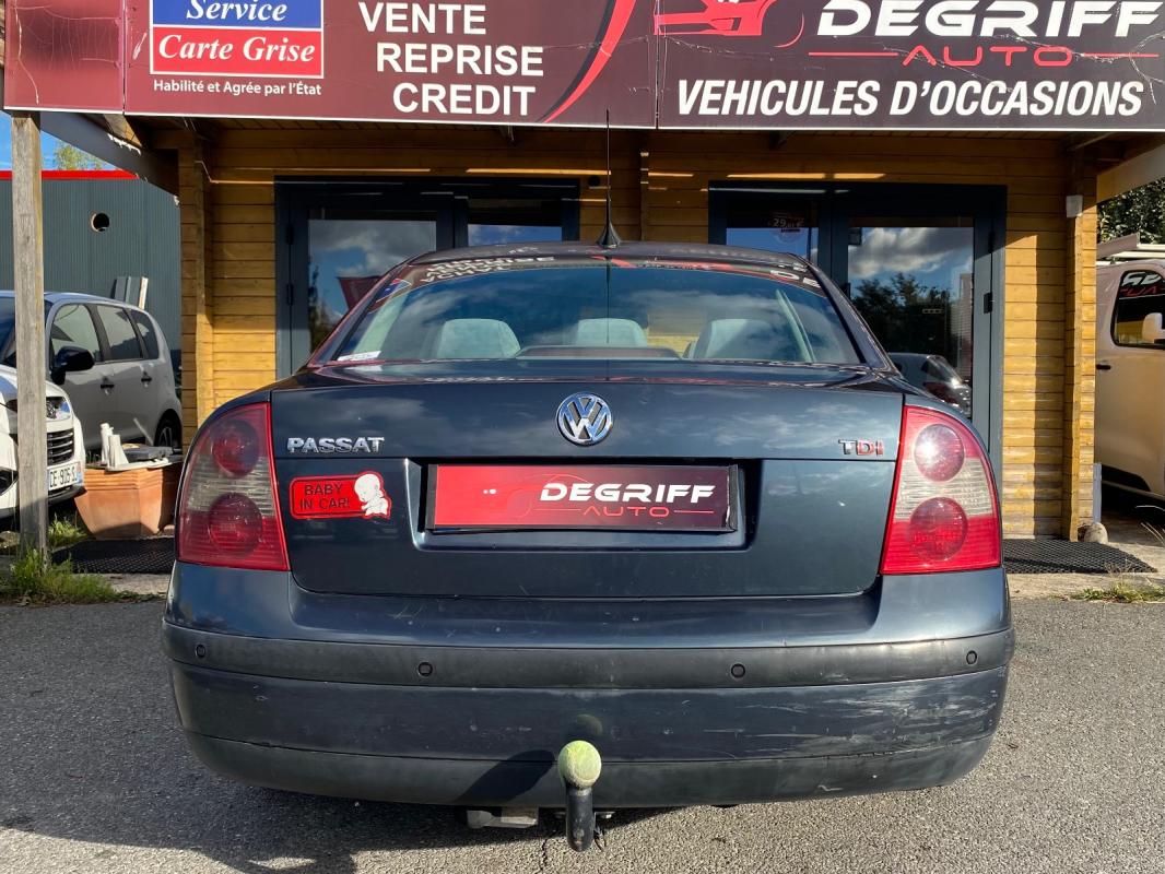 Volkswagen Passat 1.9 TDI - 130 Sport A