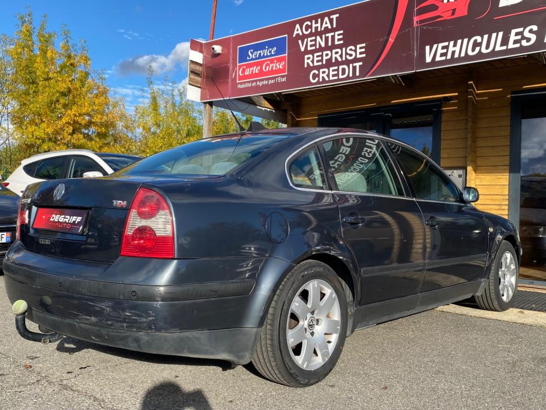 Volkswagen Passat 1.9 TDI - 130 Sport A