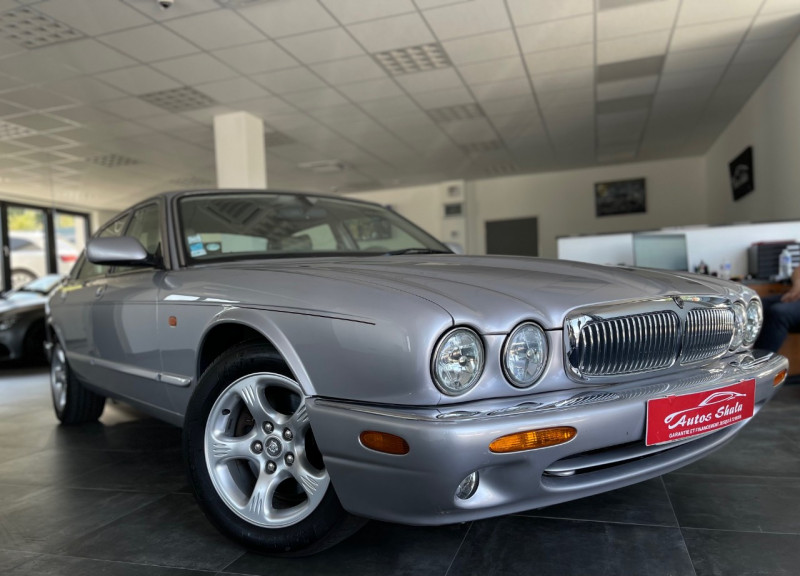 Jaguar XJ8 4.0 V8  BA SOVEREIGN