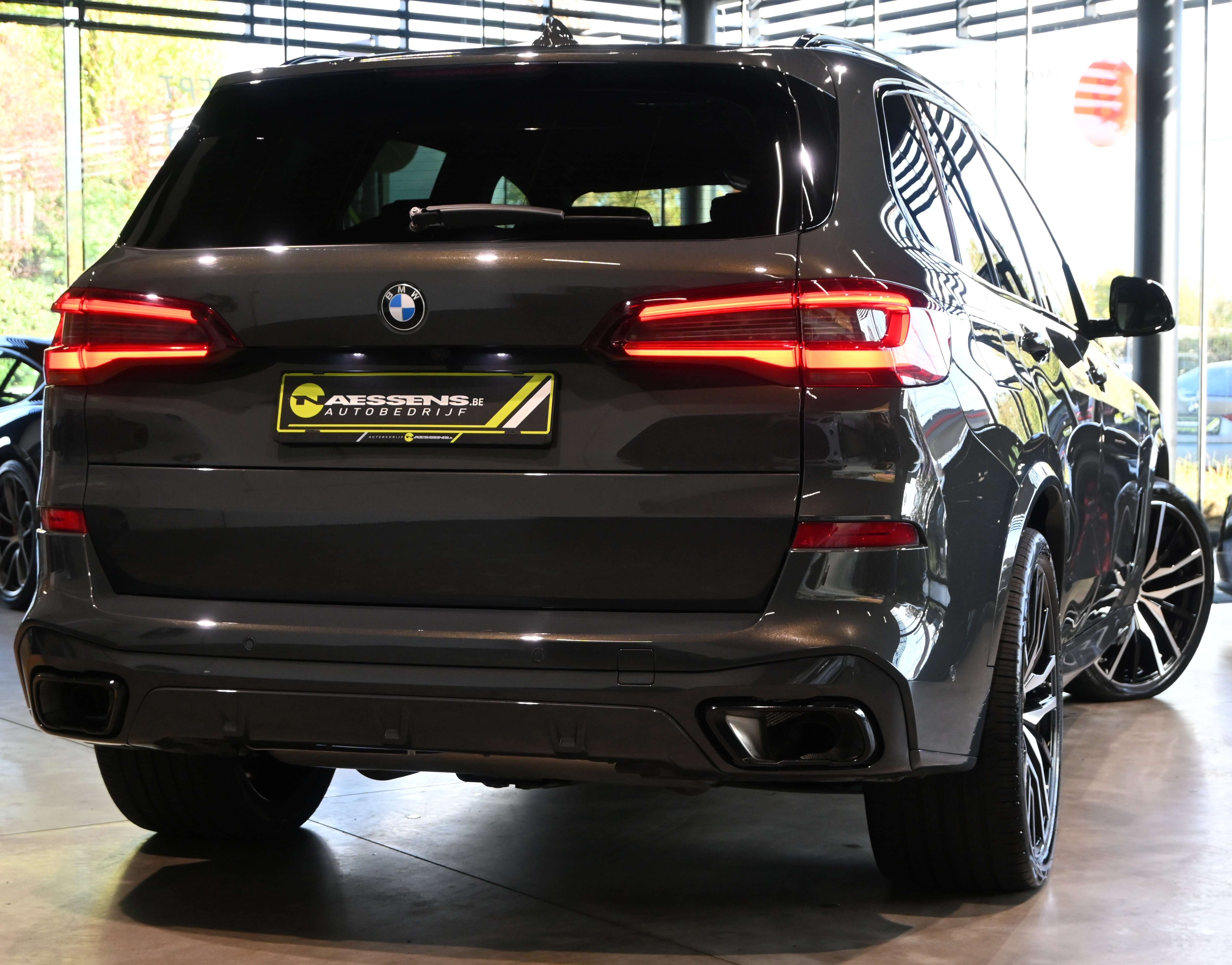 BMW X5 xDrive 30d M-Pack*LASER/LEDER/HUD/ACC/TREKHAAK/DAB