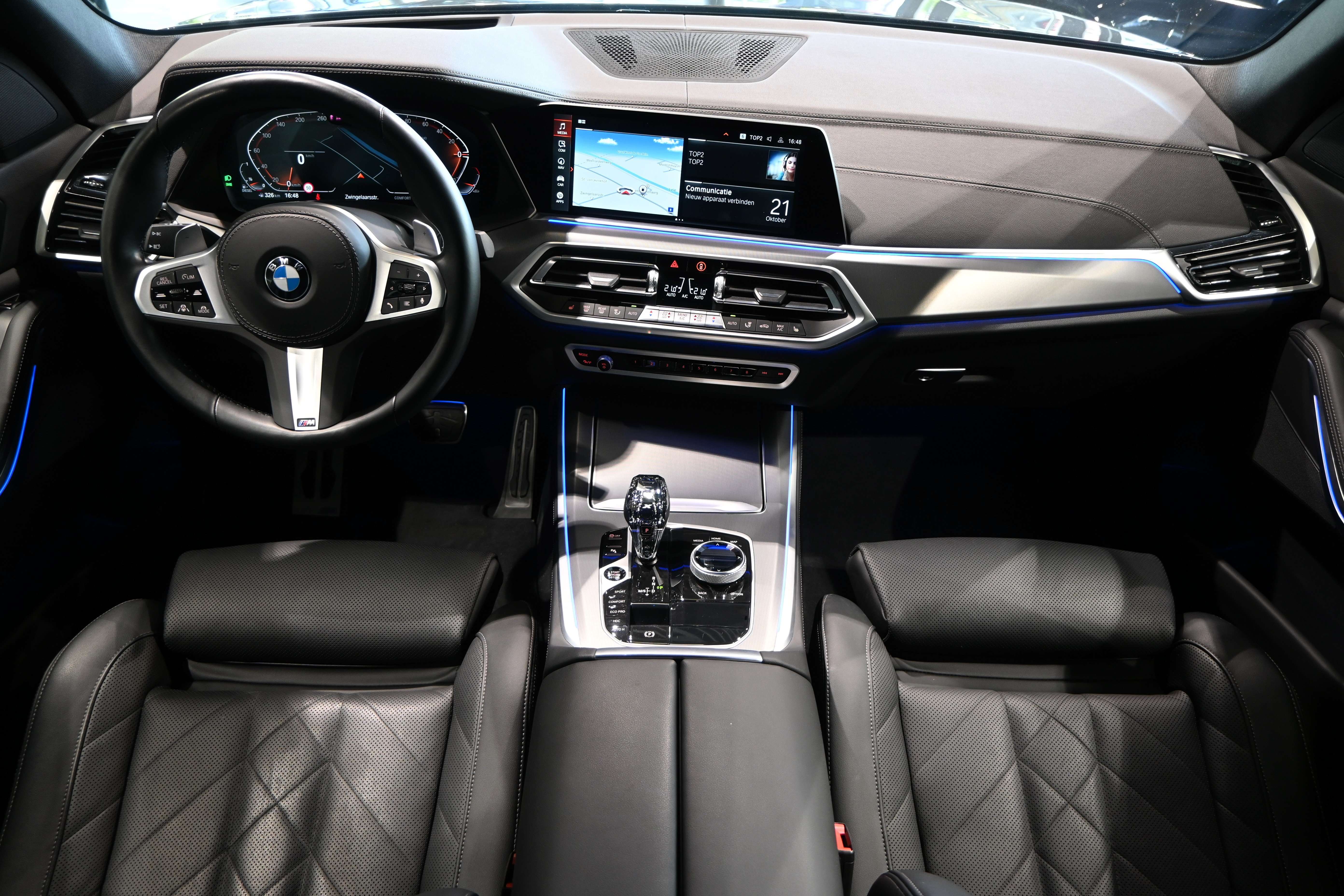 BMW X5 xDrive 30d M-Pack*LASER/LEDER/HUD/ACC/TREKHAAK/DAB